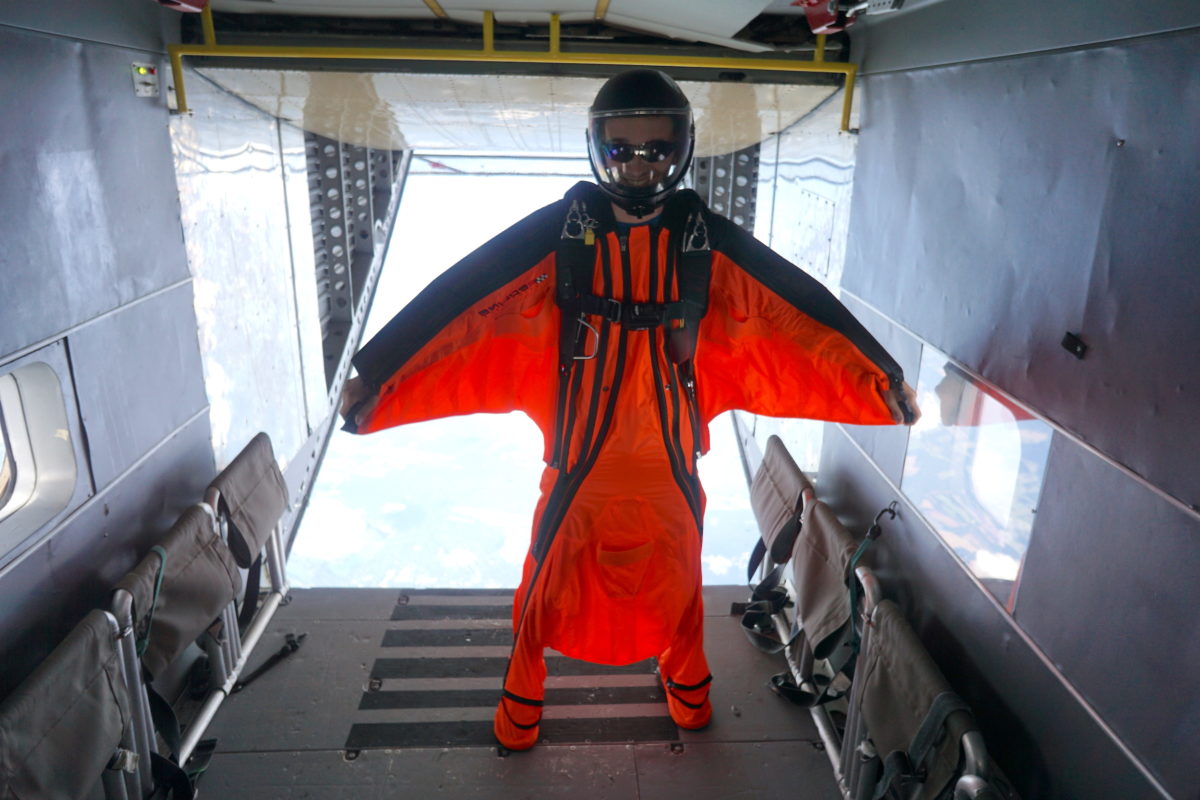 wingsuit skydiving
