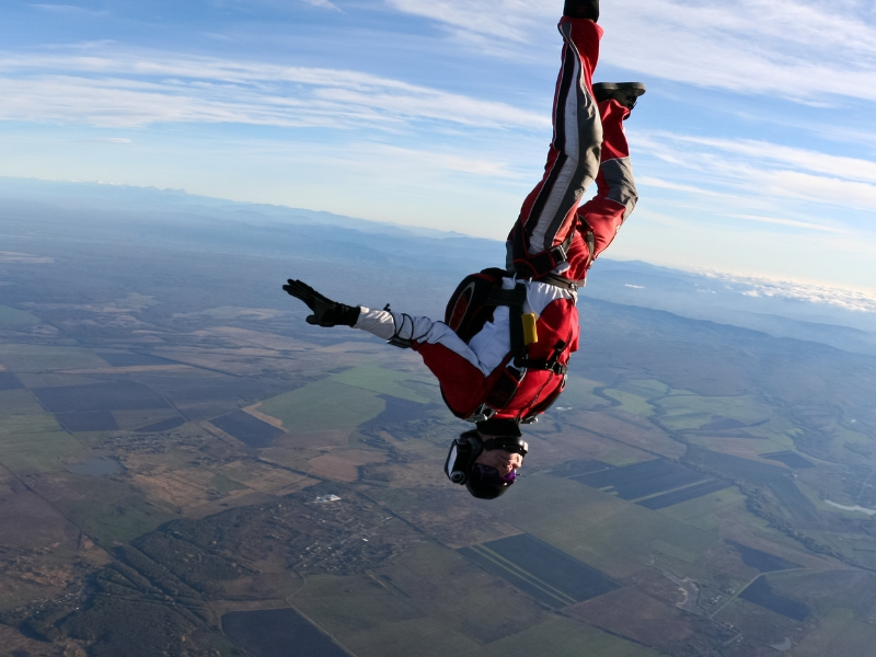 skydiving freefall