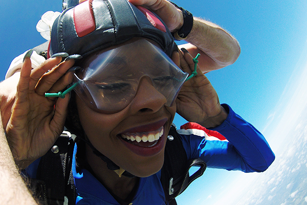 does skydiving hurt your ears