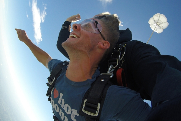 What to wear skydiving in the Summer